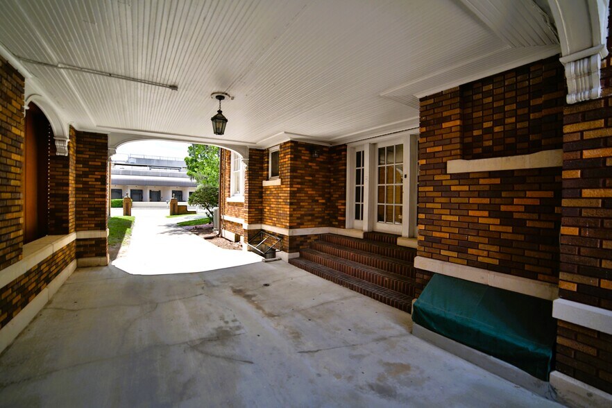 More Photos Of 108 Hillcrest St, Orlando Office For Sale