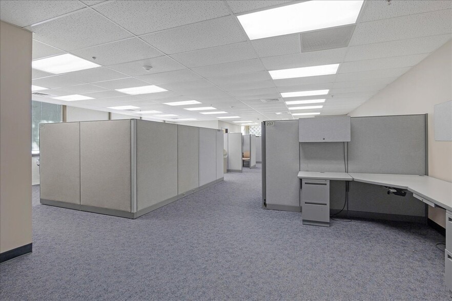 More Photos Of 1501 S Polk St, Amarillo Medical For Sale