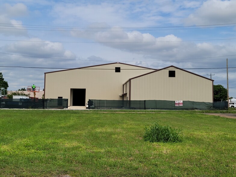 Primary Photo Of 146 2nd St, Homestead Warehouse For Sale