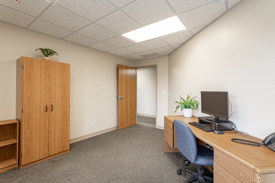 More Photos Of 520 N 28th Ave, Wausau Medical For Sale