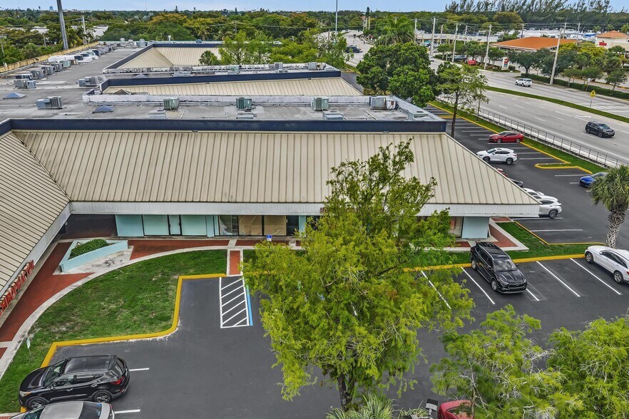 More Photos Of 4412-4678 N University Dr, Lauderhill Unknown For Lease