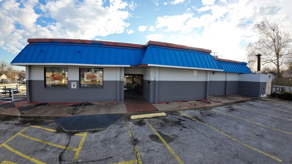 More Photos Of 3616 E 11th St, Tulsa Fast Food For Sale