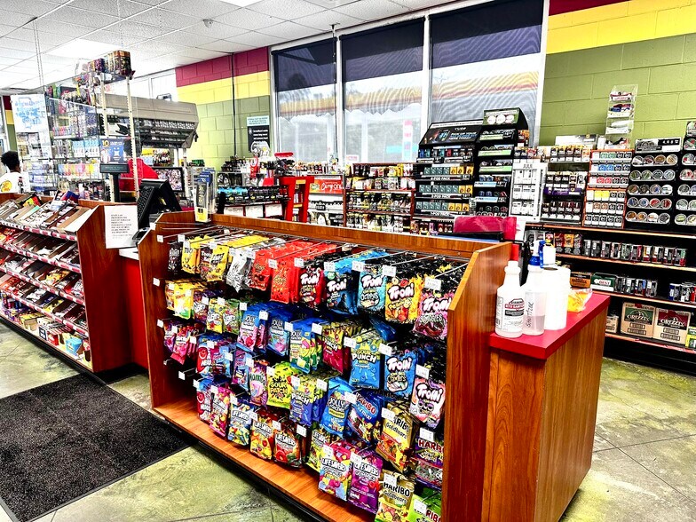 More Photos Of 2008 US-11, Picayune Service Station For Sale