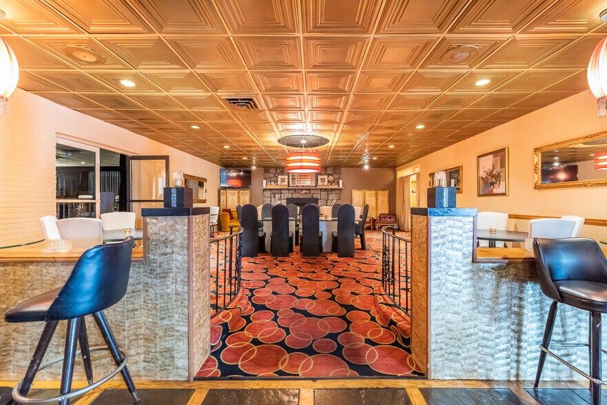 More Photos Of 6302 Main St, Tannersville Hotel For Sale