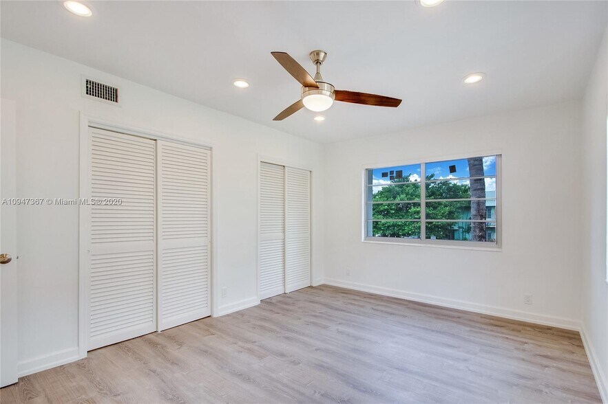 More Photos Of 11th St., Miami Beach Apartments For Sale