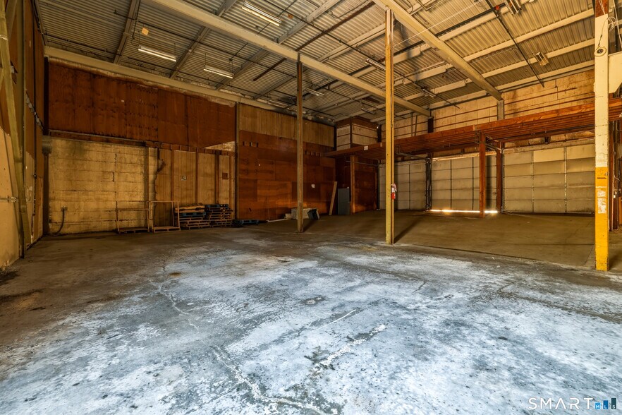 More Photos Of 1930 Silas Deane Hwy, Rocky Hill Freestanding For Sale