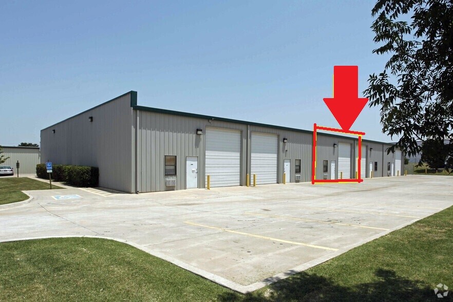 Primary Photo Of 3595 MacDonnell Dr, Norman Warehouse For Lease