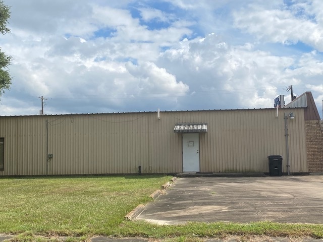 More Photos Of 2670 Highway 35 Byp S, Alvin Office For Sale