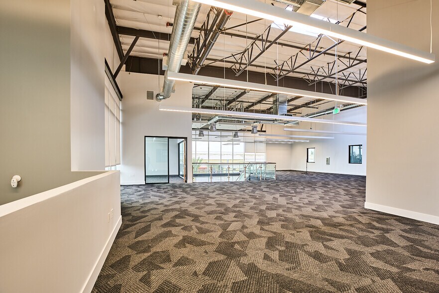 More Photos Of 9615 Norwalk Blvd, Santa Fe Springs Distribution For Lease