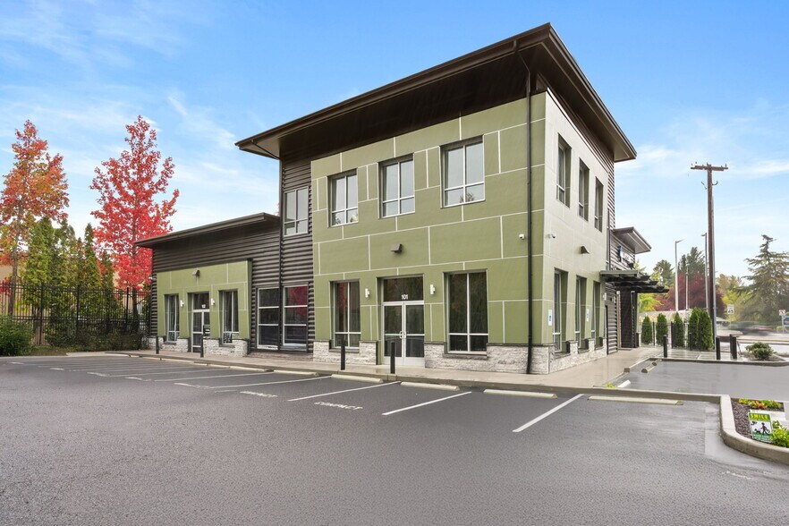 More Photos Of 12828 SE Kent Kangley Rd, Kent Storefront Retail Office For Lease