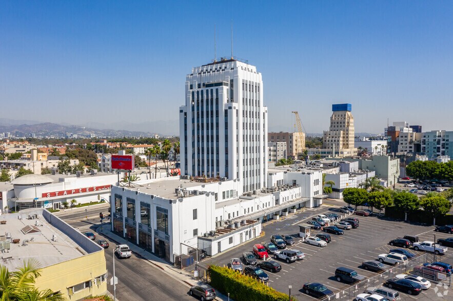 More Photos Of 5400-5420 Wilshire Blvd, Los Angeles Loft Creative Space For Lease