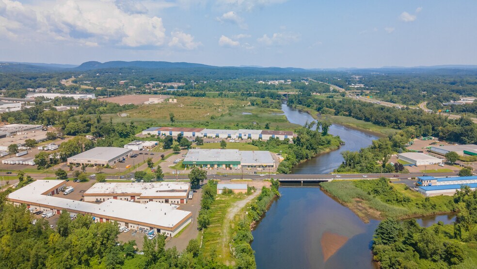 More Photos Of 349 Sackett Point Rd, North Haven Warehouse For Lease