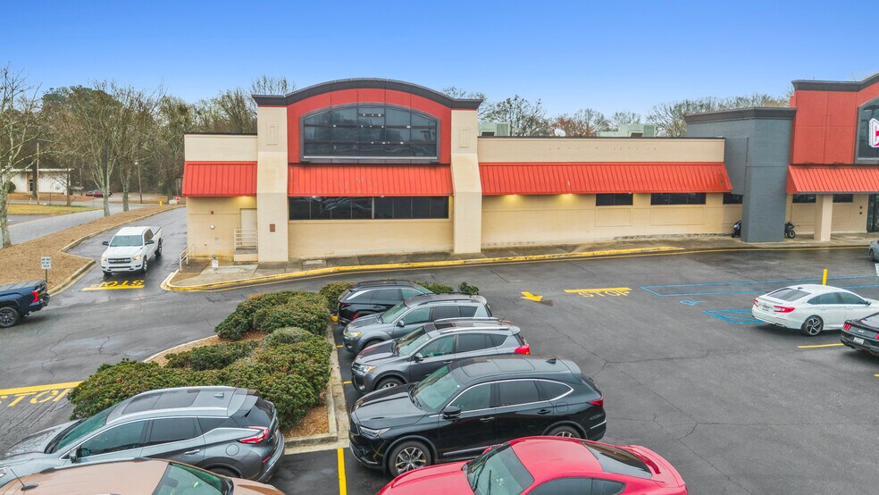 More Photos Of 201-273 W Butler Rd, Mauldin General Retail For Lease