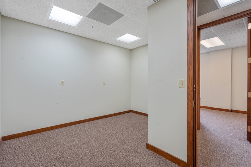 More Photos Of 344 W Genesee St, Syracuse Loft Creative Space For Lease