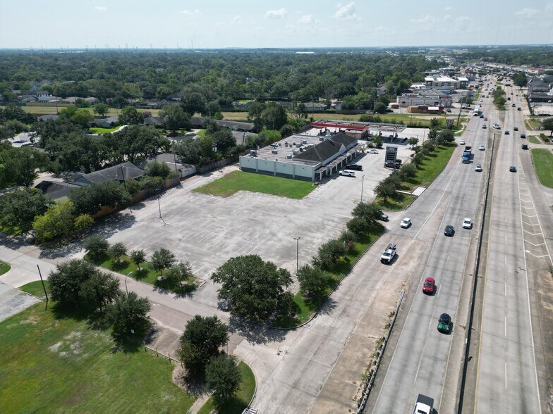 More Photos Of 10421 S Post Oak Rd, Houston Land For Lease