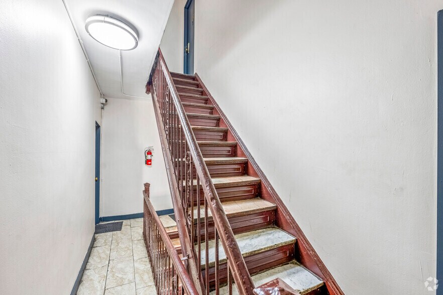 More Photos Of 190 Rockaway Ave, Brooklyn Apartments For Sale