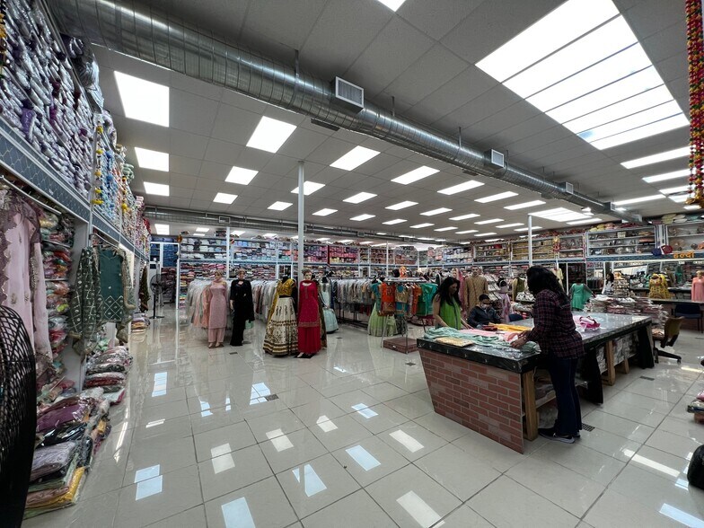 More Photos Of 4160 Commercial Dr, Tracy Warehouse For Sale