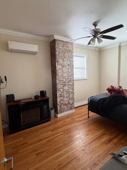 More Photos Of 153 Bank St, New London Apartments For Lease