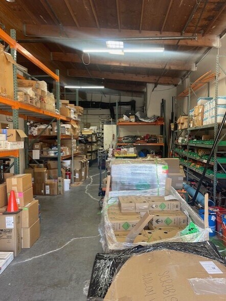 More Photos Of 7900-7994 Capwell Dr, Oakland Light Manufacturing For Sale