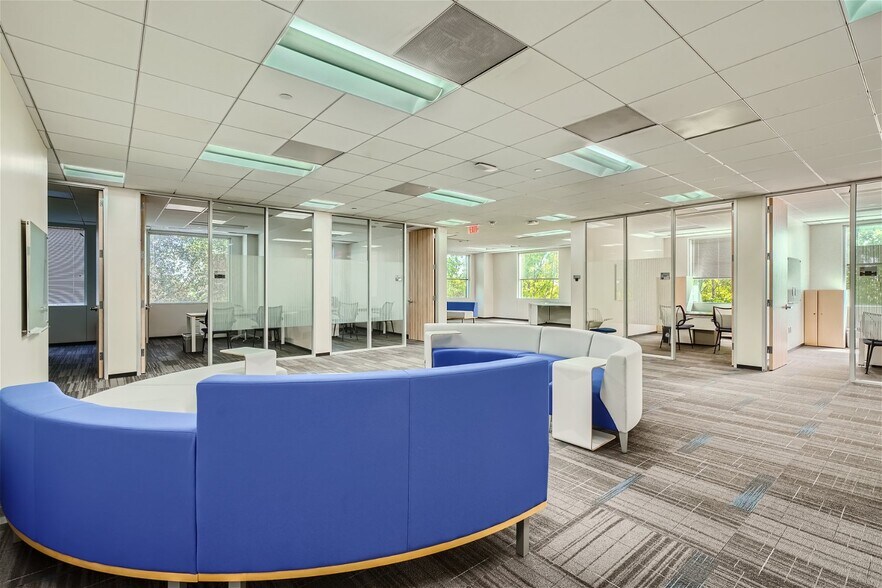 More Photos Of 1310 Rankin Rd, Houston Office For Lease
