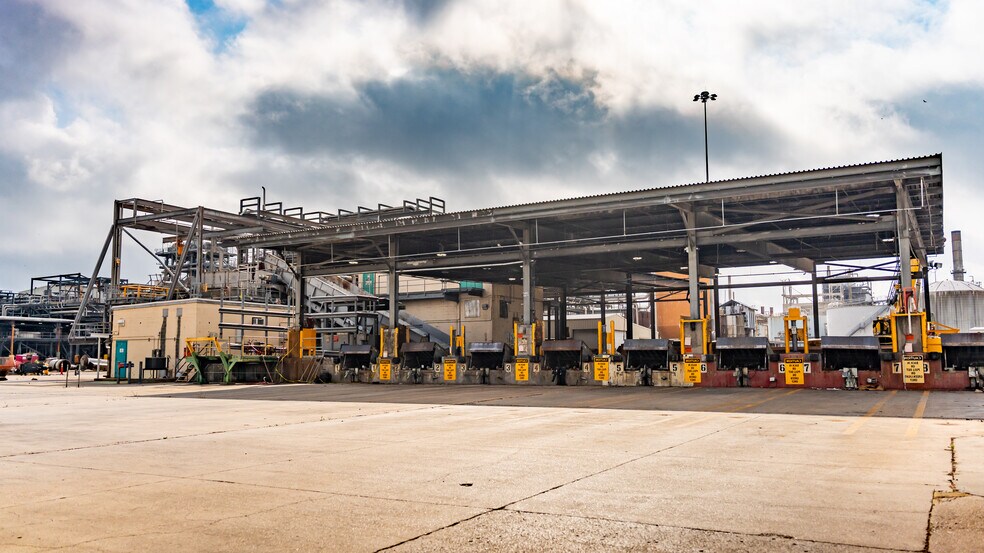 More Photos Of 4537 Highway 480, Campti Manufacturing For Sale