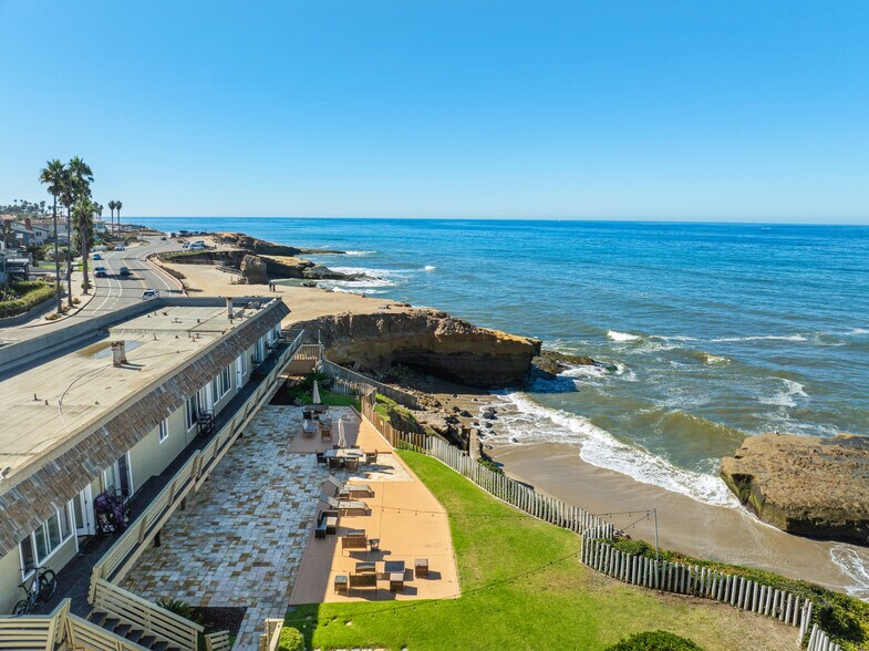 More Photos Of 1352-1364 Sunset Cliffs Blvd, San Diego Apartments For Sale