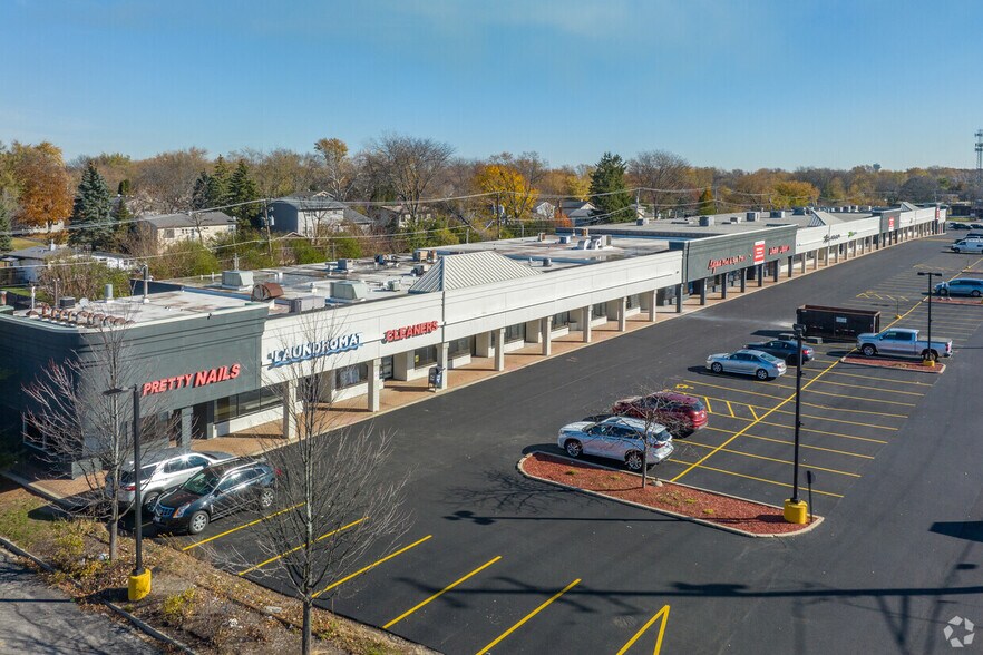 More Photos Of 2040-2140 E Grand Ave, Lindenhurst Unknown For Lease