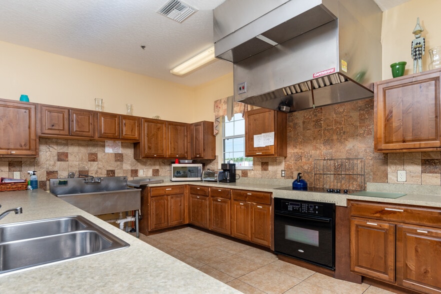 More Photos Of 422 Martin Rd SE, Palm Bay Daycare Center For Sale