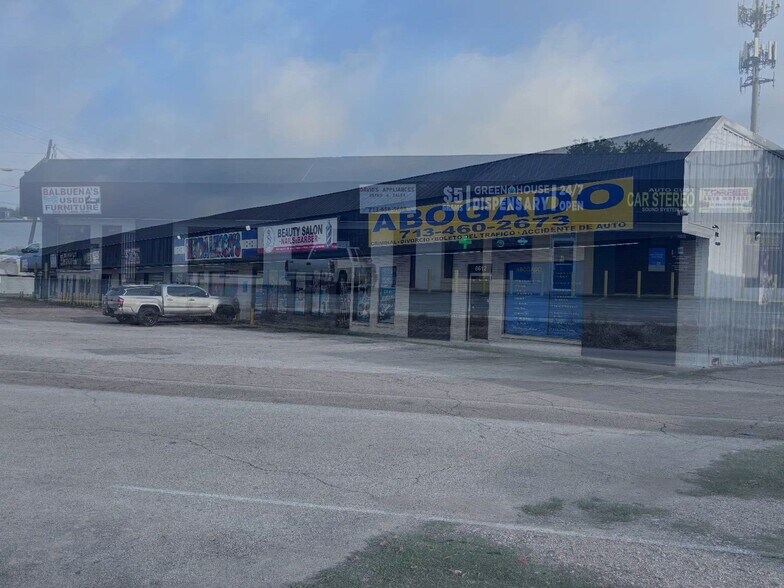 Primary Photo Of 8612-8632 Long Point Rd, Houston Storefront Retail Office For Sale