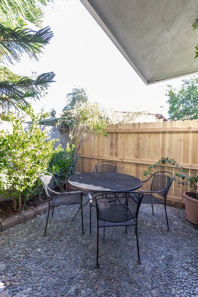 More Photos Of 1258-1262 Harvard Ave, Claremont Medical For Lease