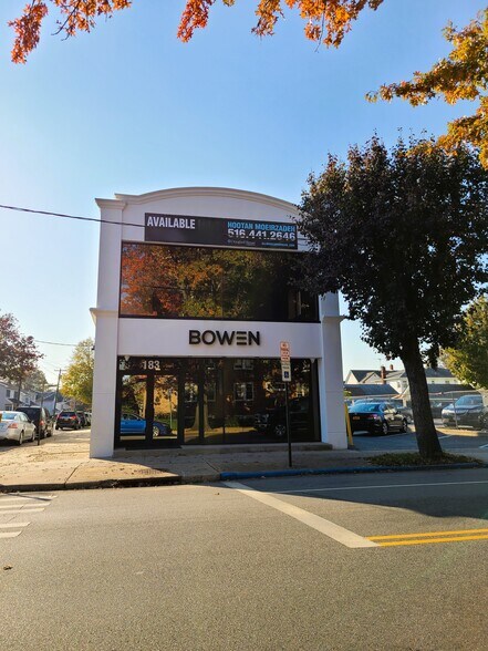 More Photos Of 183 Mineola Blvd, Mineola Medical For Sale