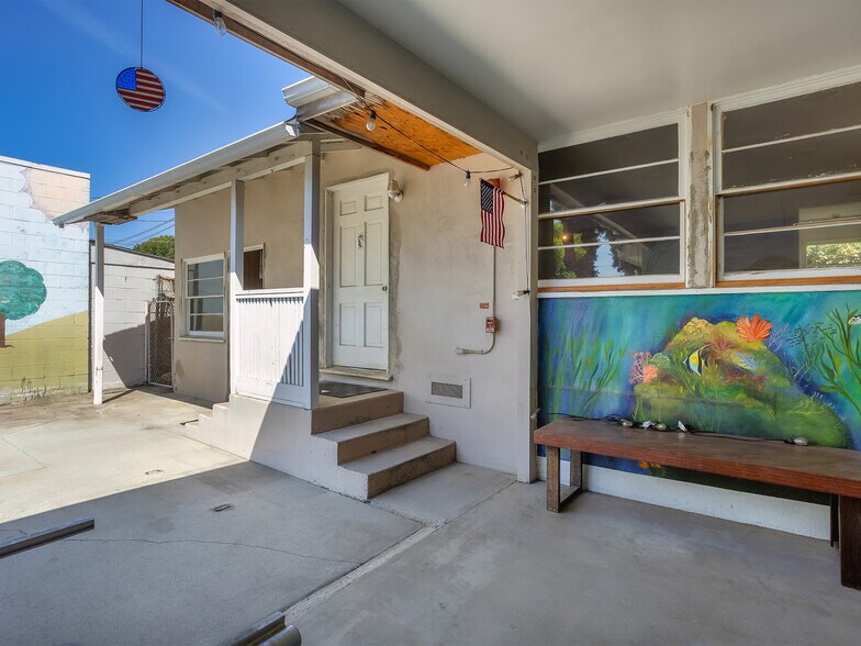 More Photos Of 1817 W Burbank Blvd, Burbank Daycare Center For Sale