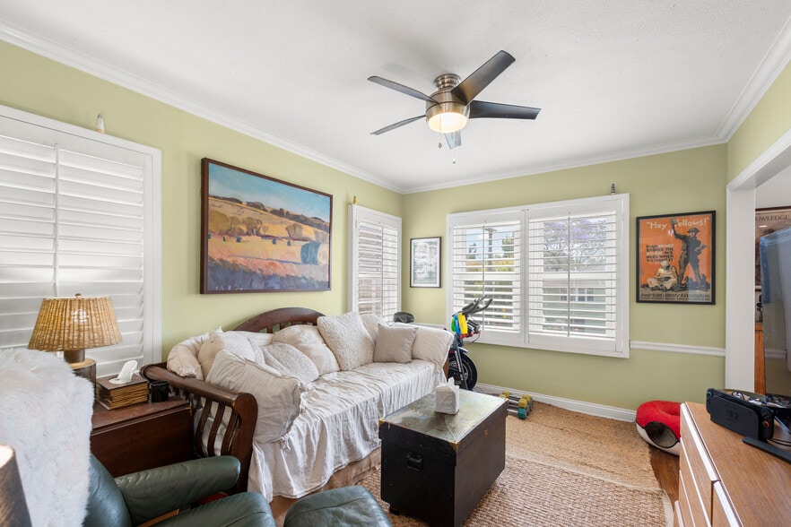 More Photos Of 112-20 E Redwood St, San Diego Apartments For Sale