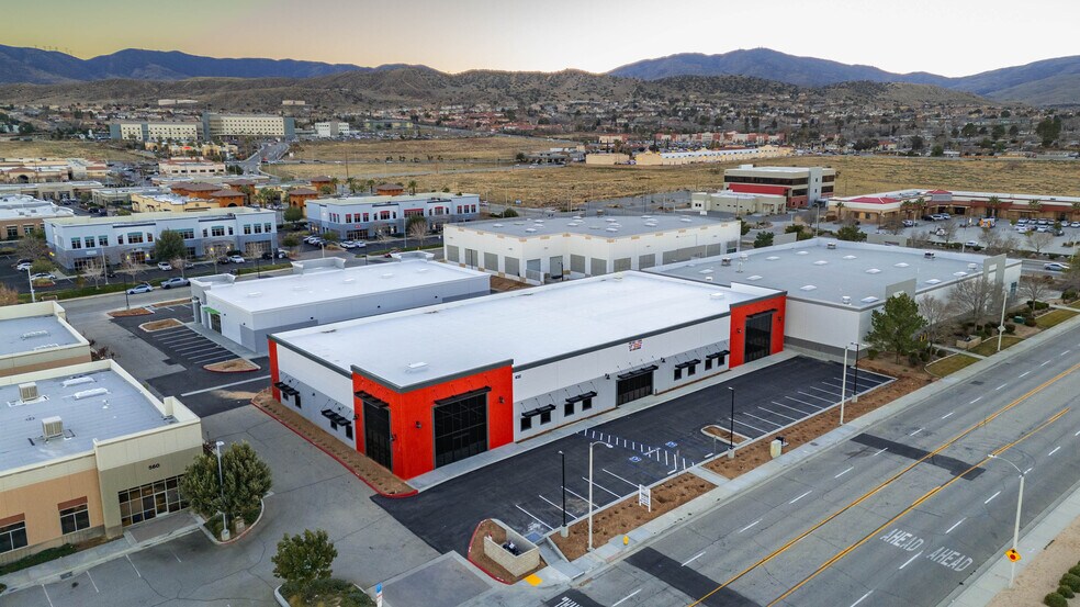 More Photos Of 632 Auto Center Dr, Palmdale Warehouse For Sale