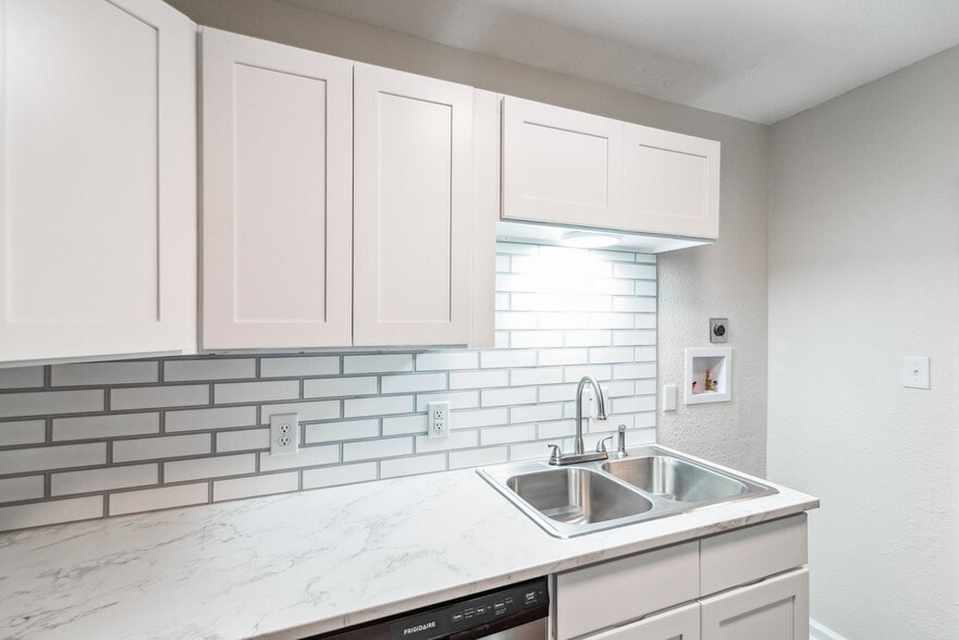 More Photos Of 117 Cedarwood Dr, Lebanon Apartments For Sale