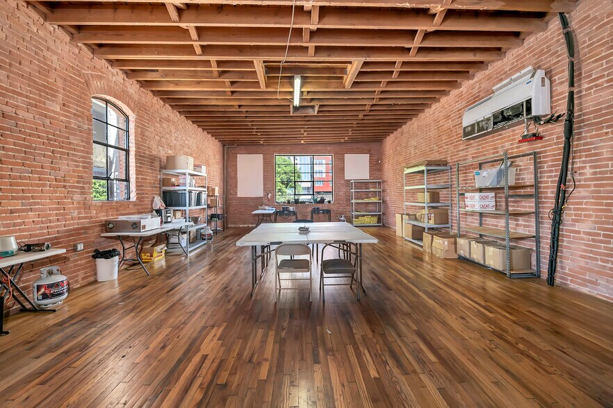 More Photos Of 1144 S Broadway, Los Angeles Office Residential For Lease