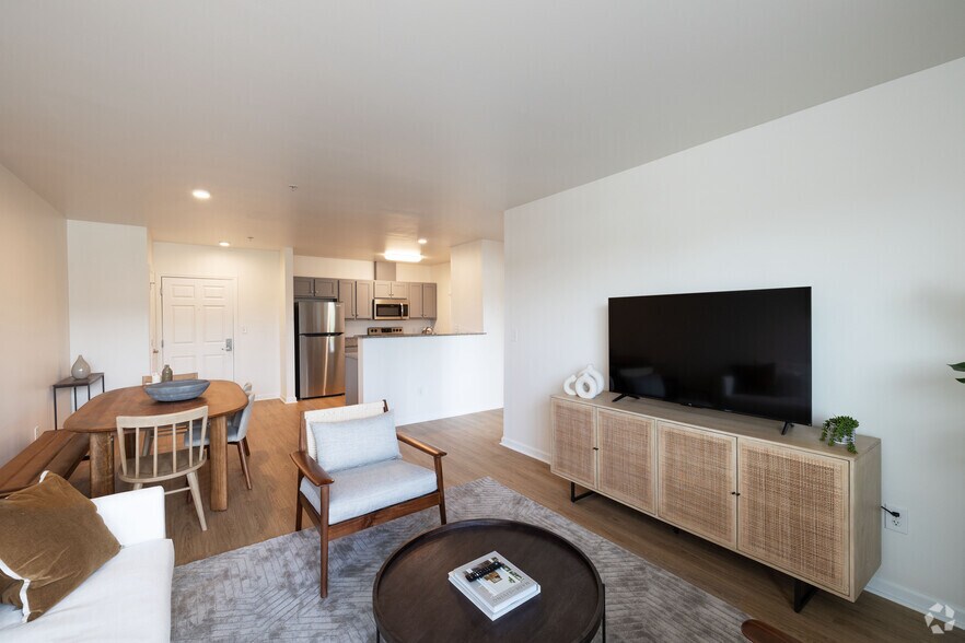 More Photos Of 2113 Ellsworth Blvd, Malta Apartments For Lease