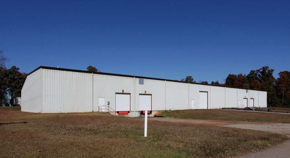 More Photos Of 208 Old Fork Shoals Rd, Greenville Warehouse For Lease