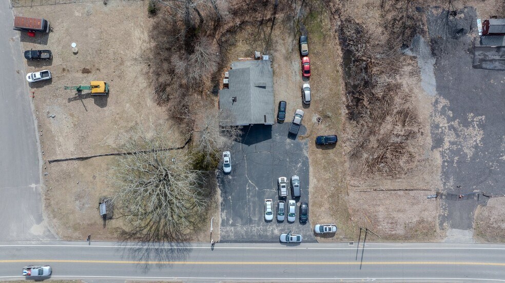 More Photos Of 960 Norwich Rd, Plainfield Auto Repair For Sale