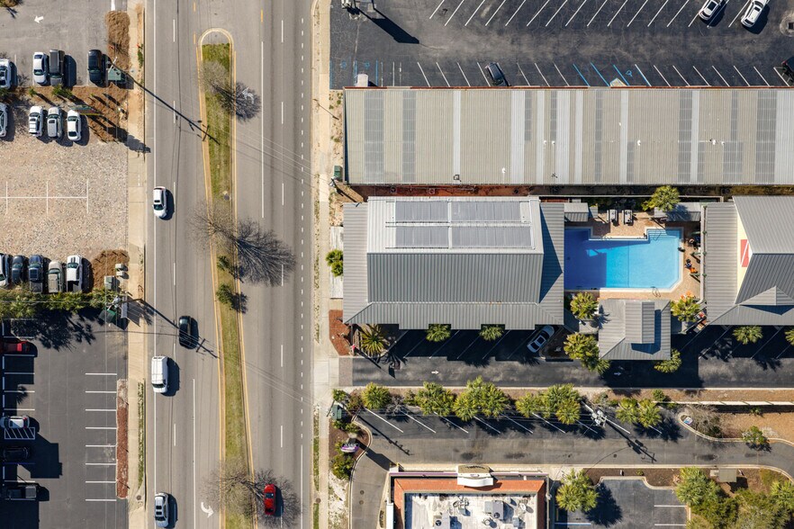 More Photos Of 503 Harbor Blvd, Destin Office For Lease