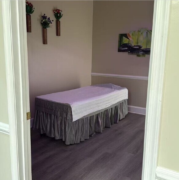 More Photos Of 45571-45595 Shepard Dr, Sterling Medical For Sale