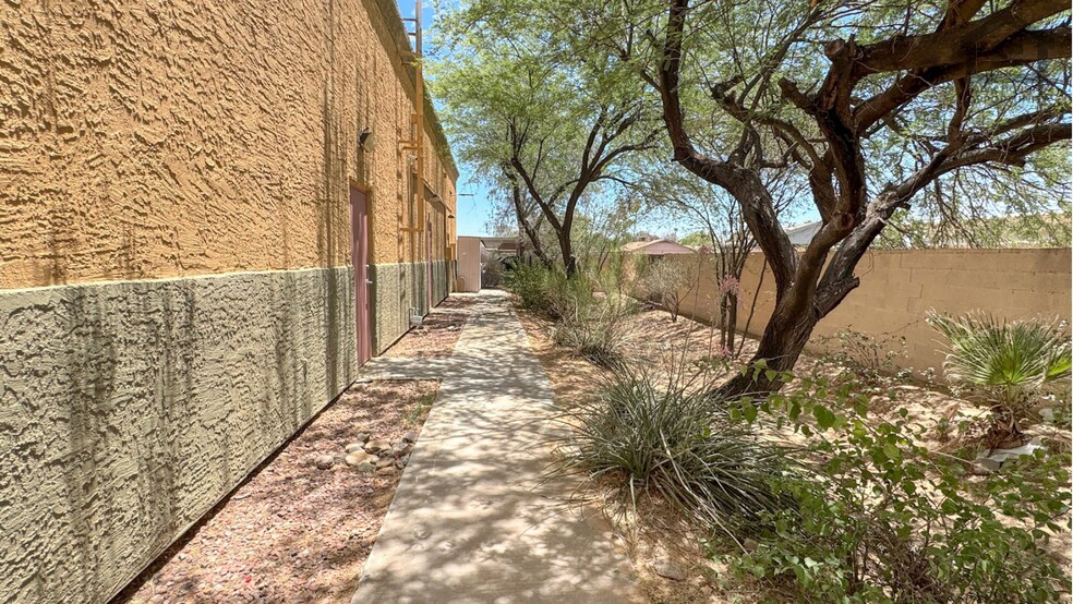 More Photos Of 201 E Cottonwood Ln, Casa Grande Office For Lease