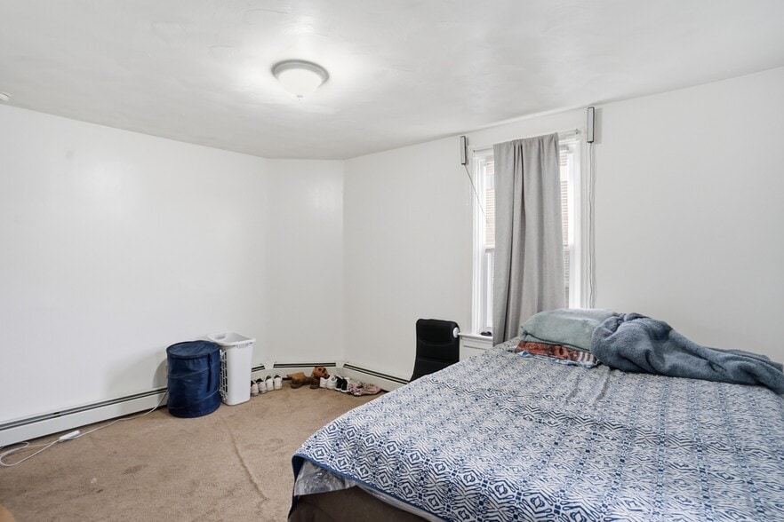 More Photos Of 17 Ledge St, Providence Apartments For Sale