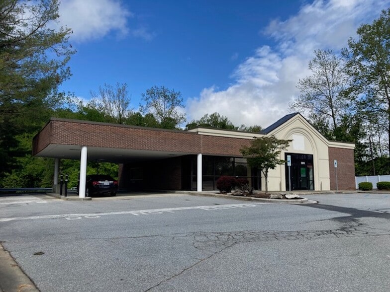 Primary Photo Of 3811 Hendersonville Rd, Fletcher Office For Lease
