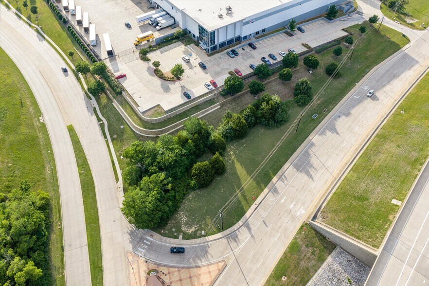 More Photos Of 901 NW 19th St, Grand Prairie Land For Sale