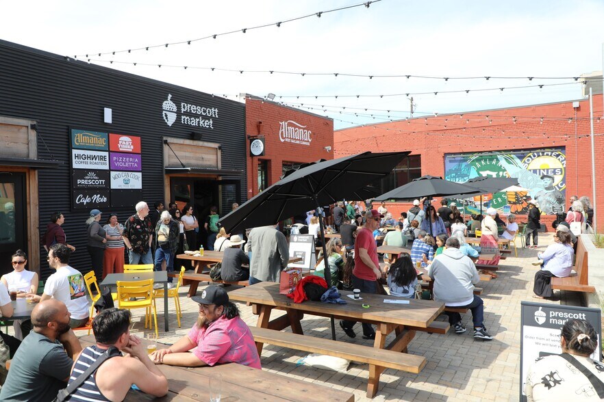 More Photos Of 1680 14th St, Oakland Warehouse For Lease