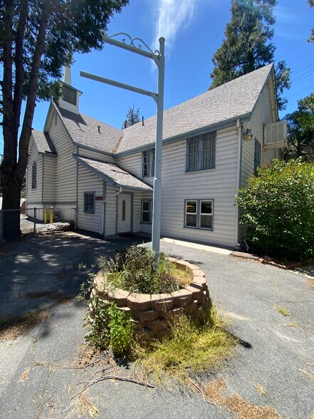 More Photos Of 23597 Manzanita, Crestline Specialty For Lease