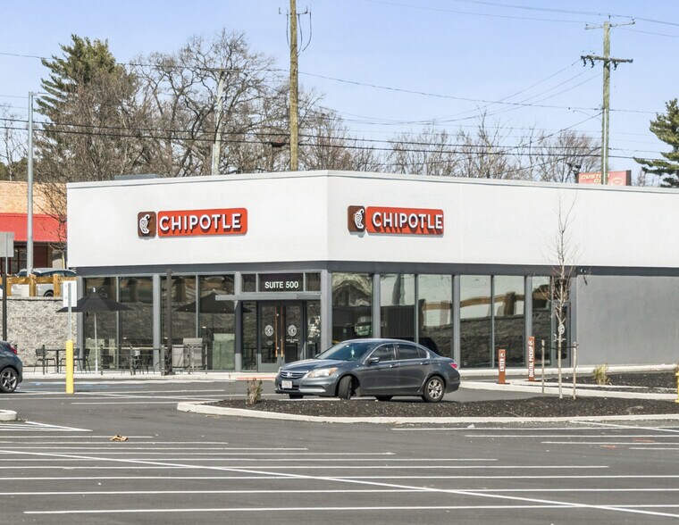 More Photos Of 1655 Boston Rd, Springfield General Retail For Sale