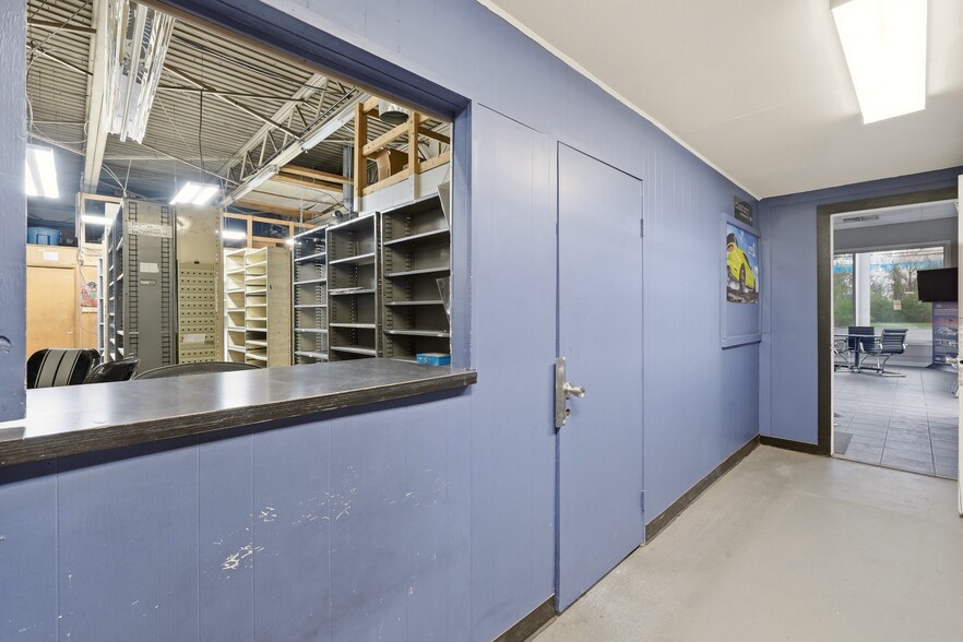 More Photos Of 702 Charles St, Galion Auto Dealership For Sale