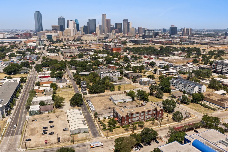 More Photos Of 1403 Corinth Rd, Dallas Apartments For Sale